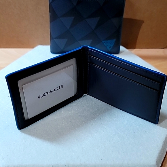 COACH Wallet Wave Limited Ed. Set - Picture 2 of 6